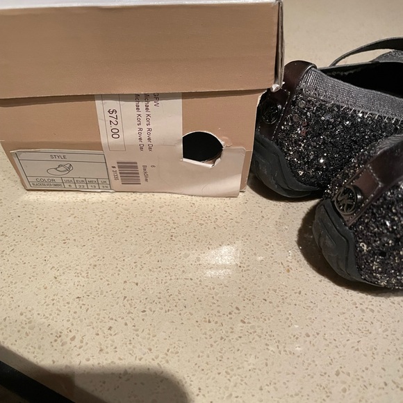 Toddler Michael Kors ballet flats - Picture 5 of 5